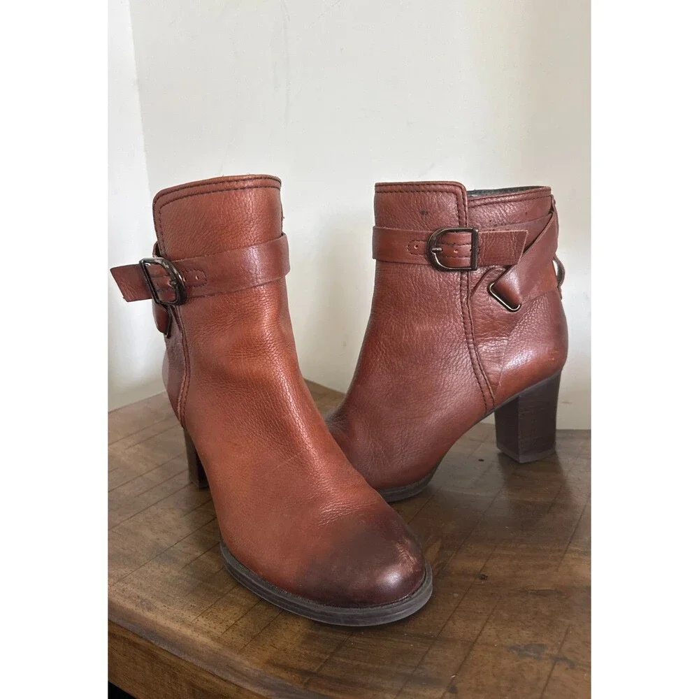 Clarks Brown Leather Ankle Boots Womens 7.5 M Buckle Block Heel Zip Booties